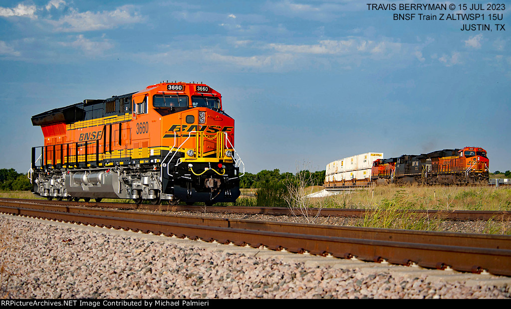 BNSF ET44AC 3660 and Train Z ALTWSP1 15U